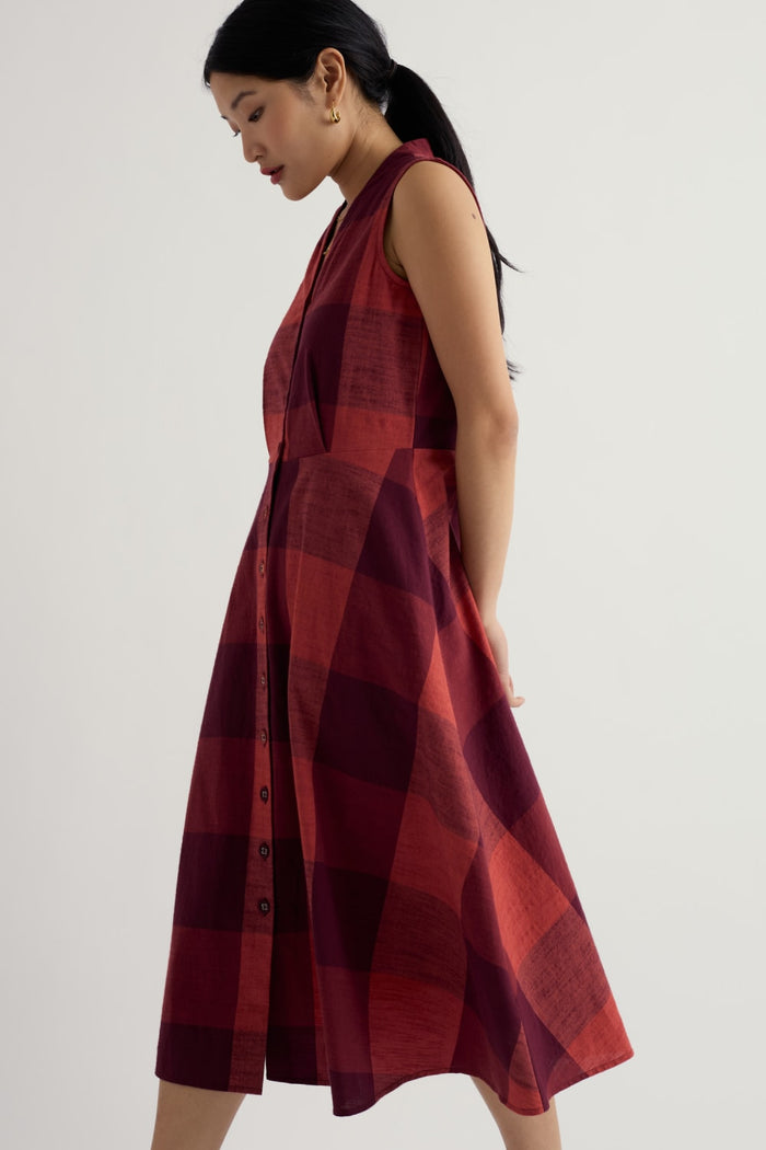 Carved Wood Sleeveless Dress in Lavandin Umber