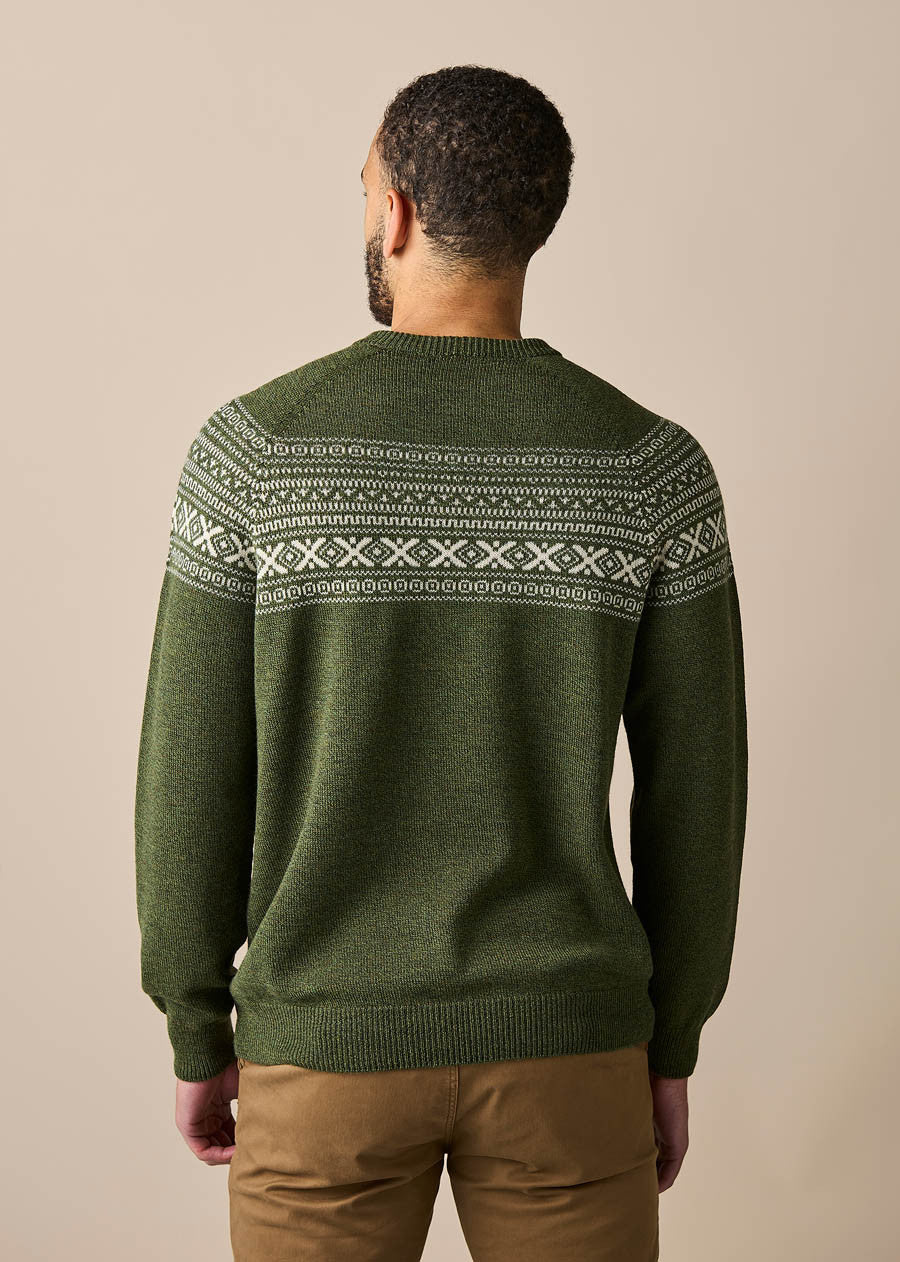 Uimi Men's Finn Two Colour Fair Isle Jumper in Moss