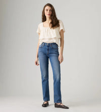 501 Levis Original Ladies in Array Away 0682