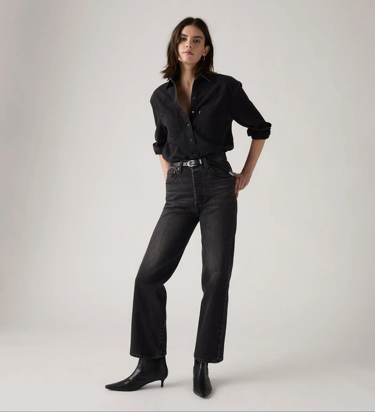 Ribcage Straight  Ankle Jeans in Loom About 0257