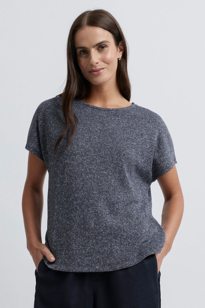 Yarra Trail Lona Tee in Navy/White
