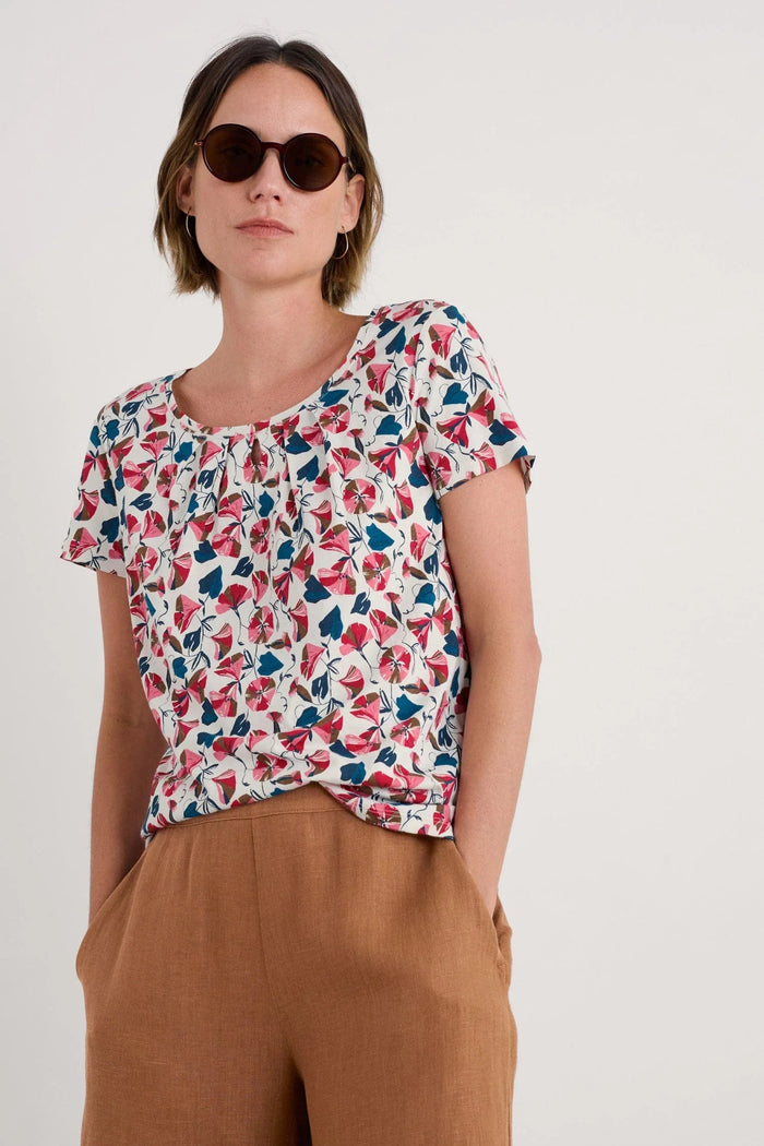 Appletree T-shirt in Parasol Floral Chalk