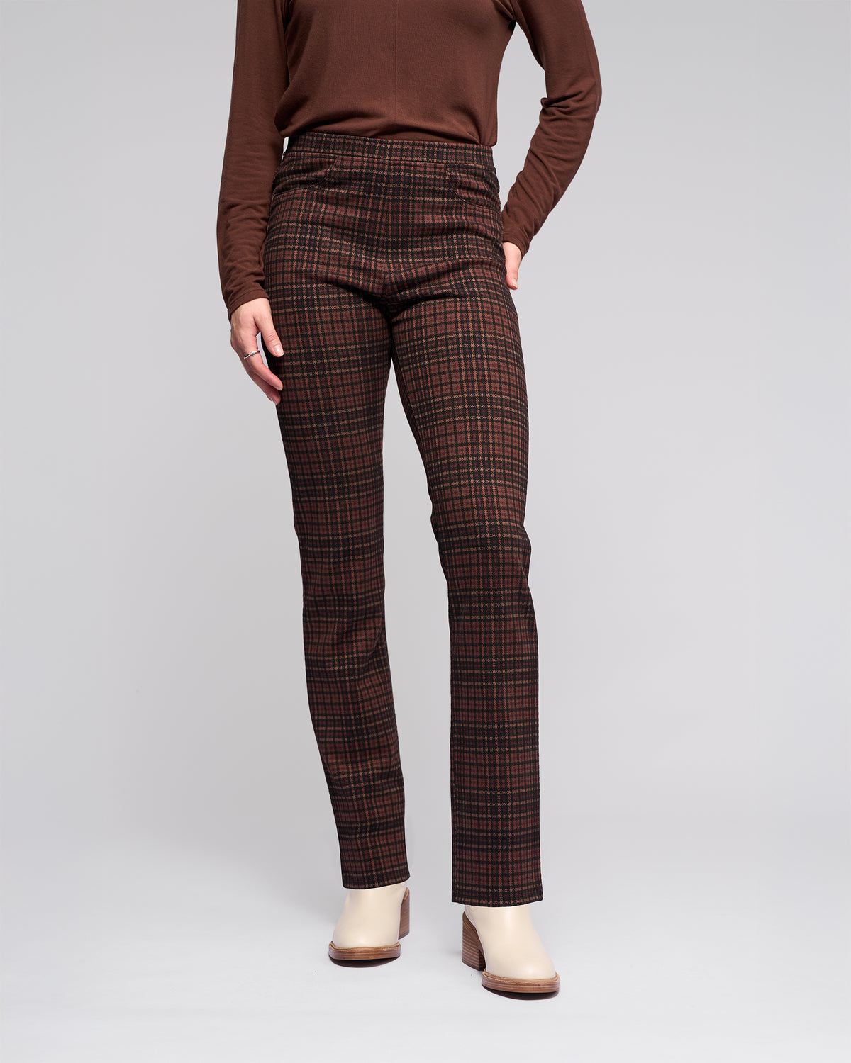 Vassalli 234 Bay Pull On Pants in Cherry Check