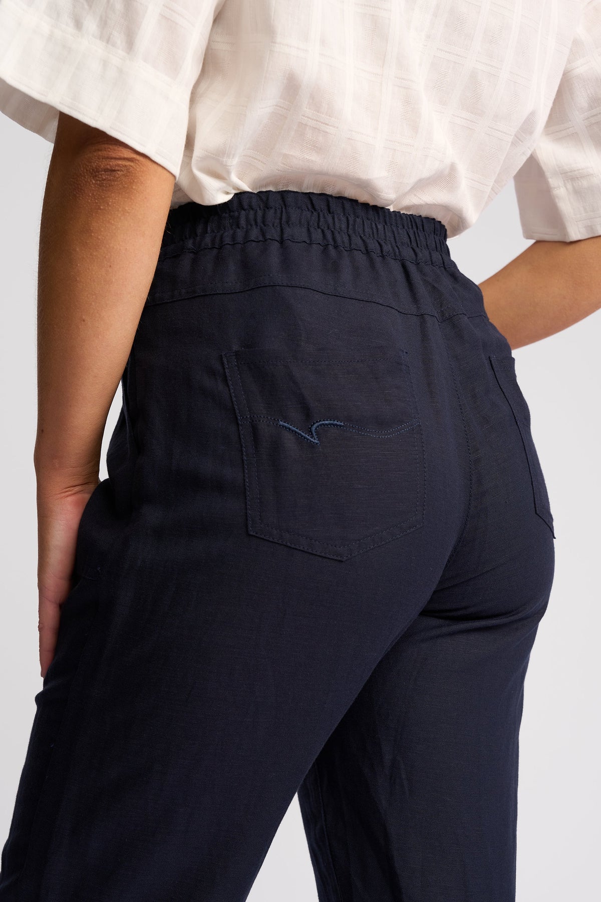 Oxford Pant in Ink 5016