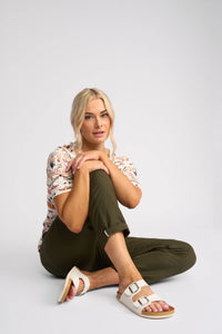 Oxford Pant in Khaki 5016