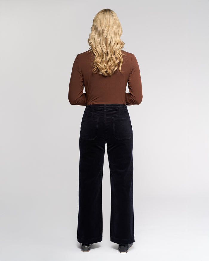 Vassalli Market Cord Pant in Midnight 5039M