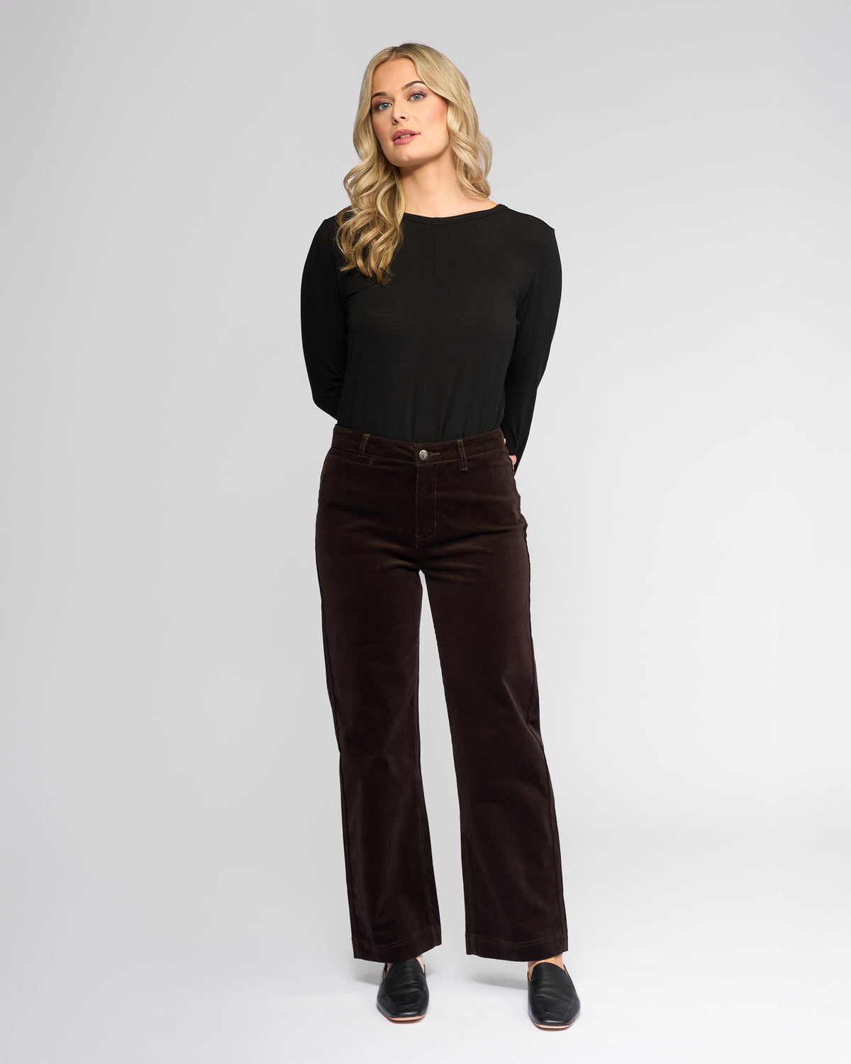 Vassalli Market Cord Pant in Walnut 5039M