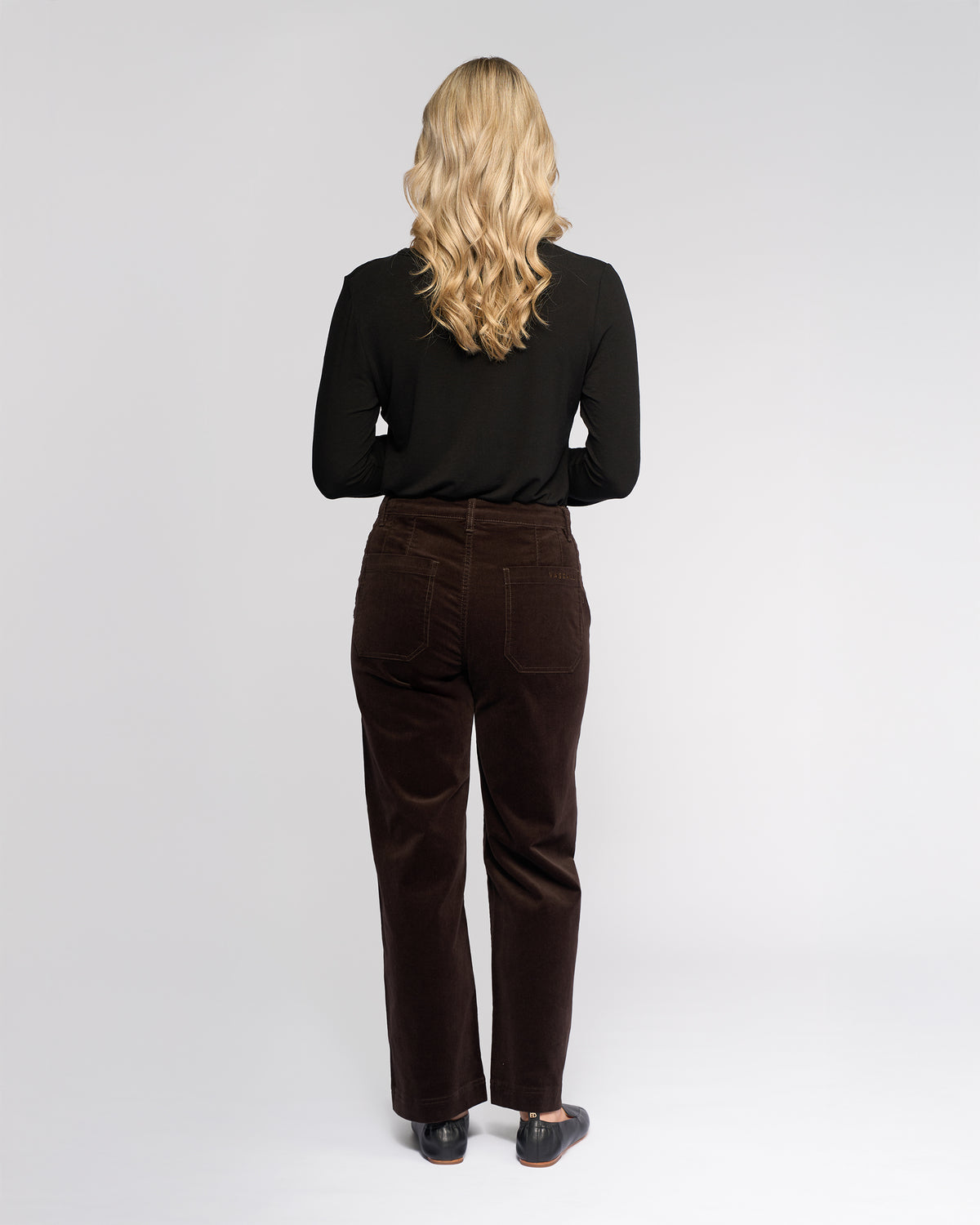 Vassalli Market Cord Pant in Walnut 5039M