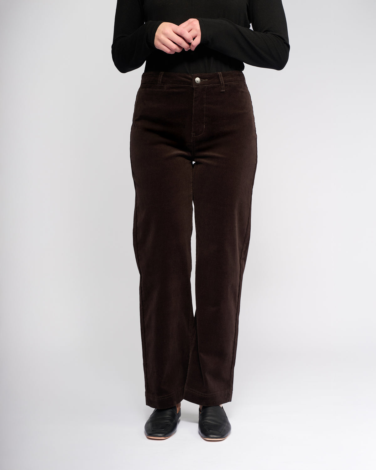 Vassalli Market Cord Pant in Walnut 5039M