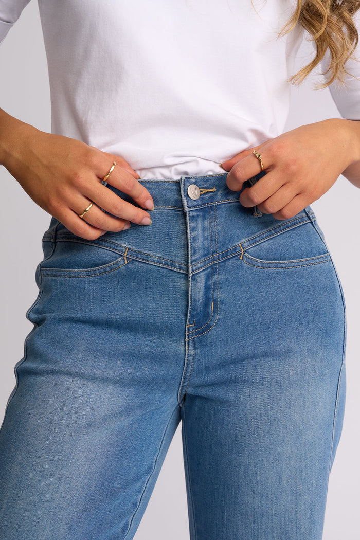 Apollo Jean in Vintage Denim 5061